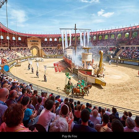 Gite De La Fecleval 6 Personnes Proche Du Puy Dufou Saint-Mesmin  Exterior foto